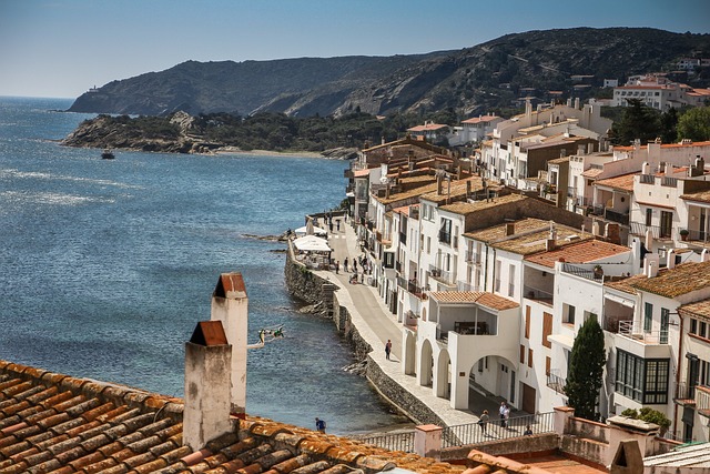 Gør din terrasse til et centralt samlingspunkt med et luksuriøst udebord fra Cozze