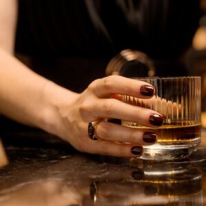 Fra cocktails til champagne: Essentials til haven-baren på jeres store dag