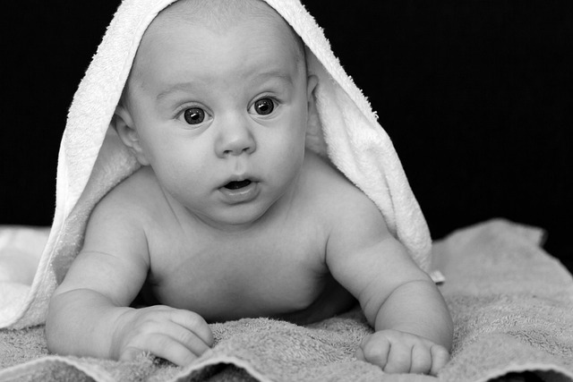 Babypakker 2024: Hvor finder du de bedste gratis gaver til baby?
